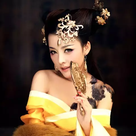 10首最美爱情诗词:你再也找不到这样古典的情怀!-第2张图片-非凡网 10首最美爱情诗词:你再也找不到这样古典的情怀!-第2张图片-非凡网
