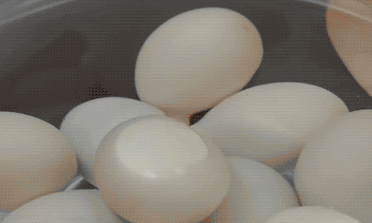 图片[1]-盐敷做法步骤图 姥姥做了30年的咸鸭蛋配方-起舞食谱网