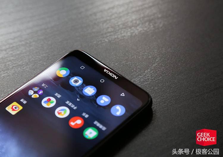 Nokia X6 感受：流行的「刘海屏」和骁龙处理器 636，却要是 1299 元