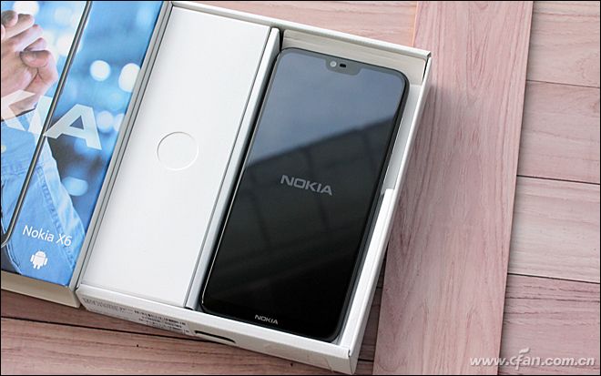 1299元的刘海屏新机！体验Nokia X6看它值不值？