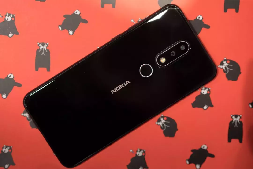 Nokia X6：“不用想就敢买”的千元刘海屏手机