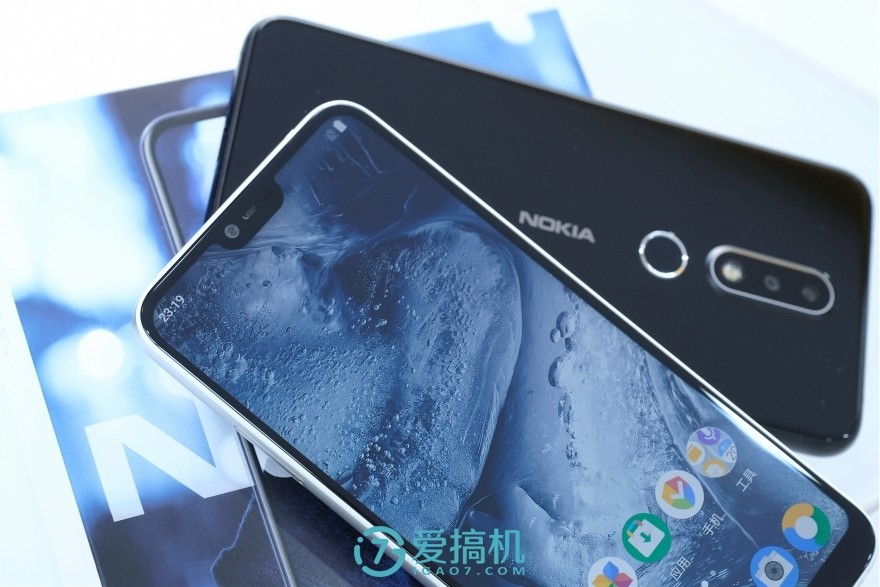 诺基亚首款亲民刘海屏新机，Nokia X6上手体验评测