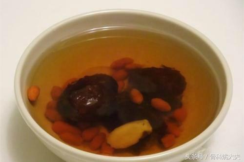 喝红枣桂圆枸杞水有什么好处？