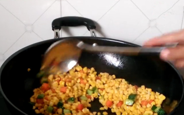 图片[7]-松子玉米的家常做法 清淡营养的素食美味-起舞食谱网