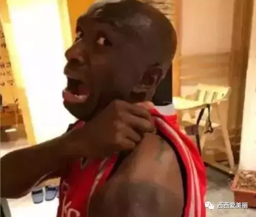 跟王菊学做美黑?还是要白到发光!