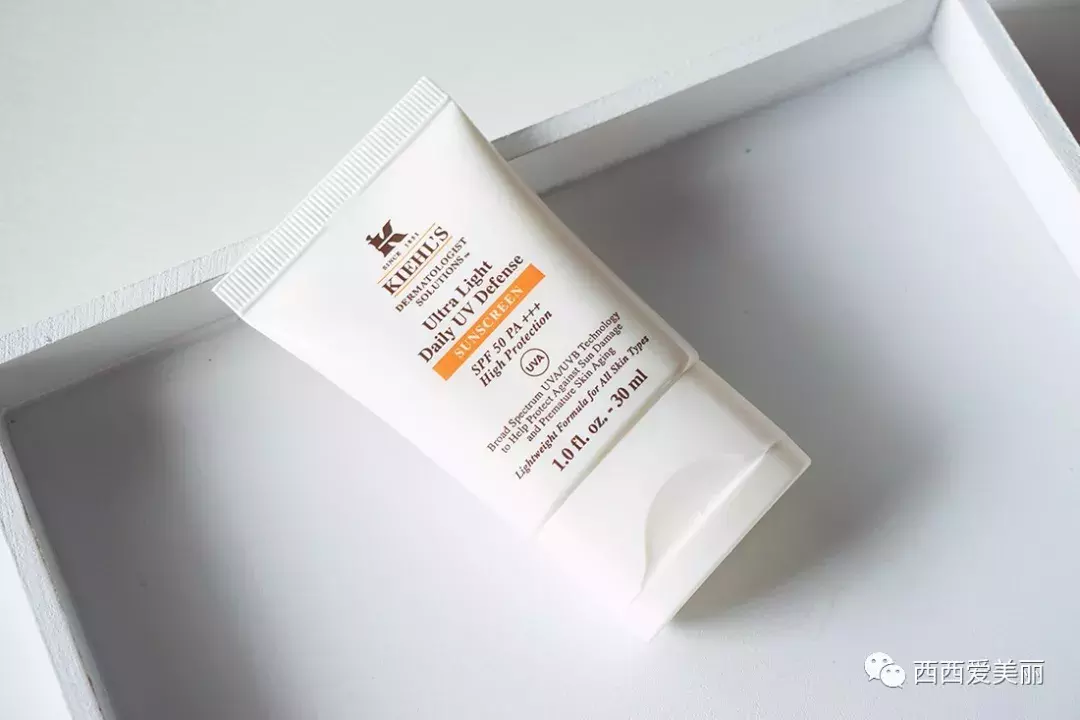 跟王菊学做美黑?还是要白到发光!