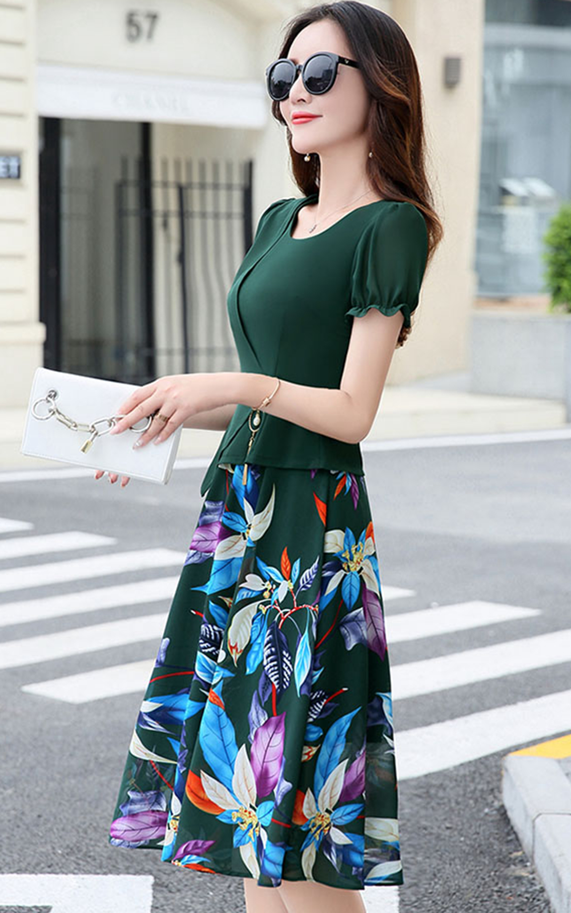 夏季新款韩版雪纺连衣裙，印花短袖中长款，气质修身淑女装