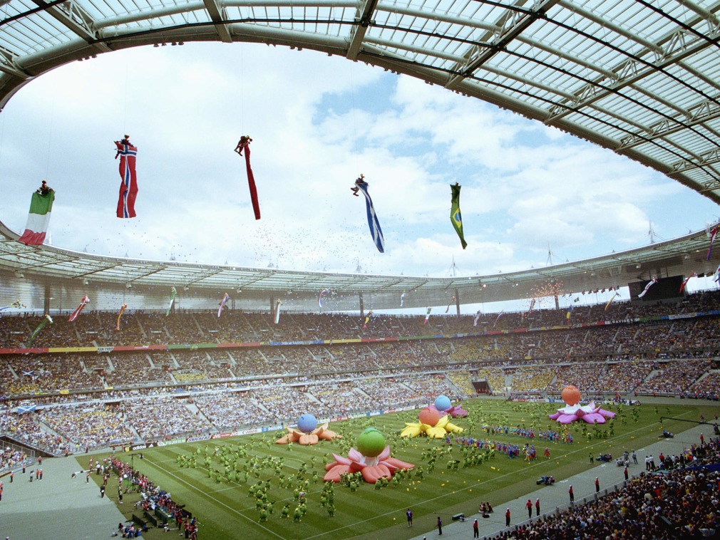 四年一次的足球盛宴:盘点历届世界杯开幕式