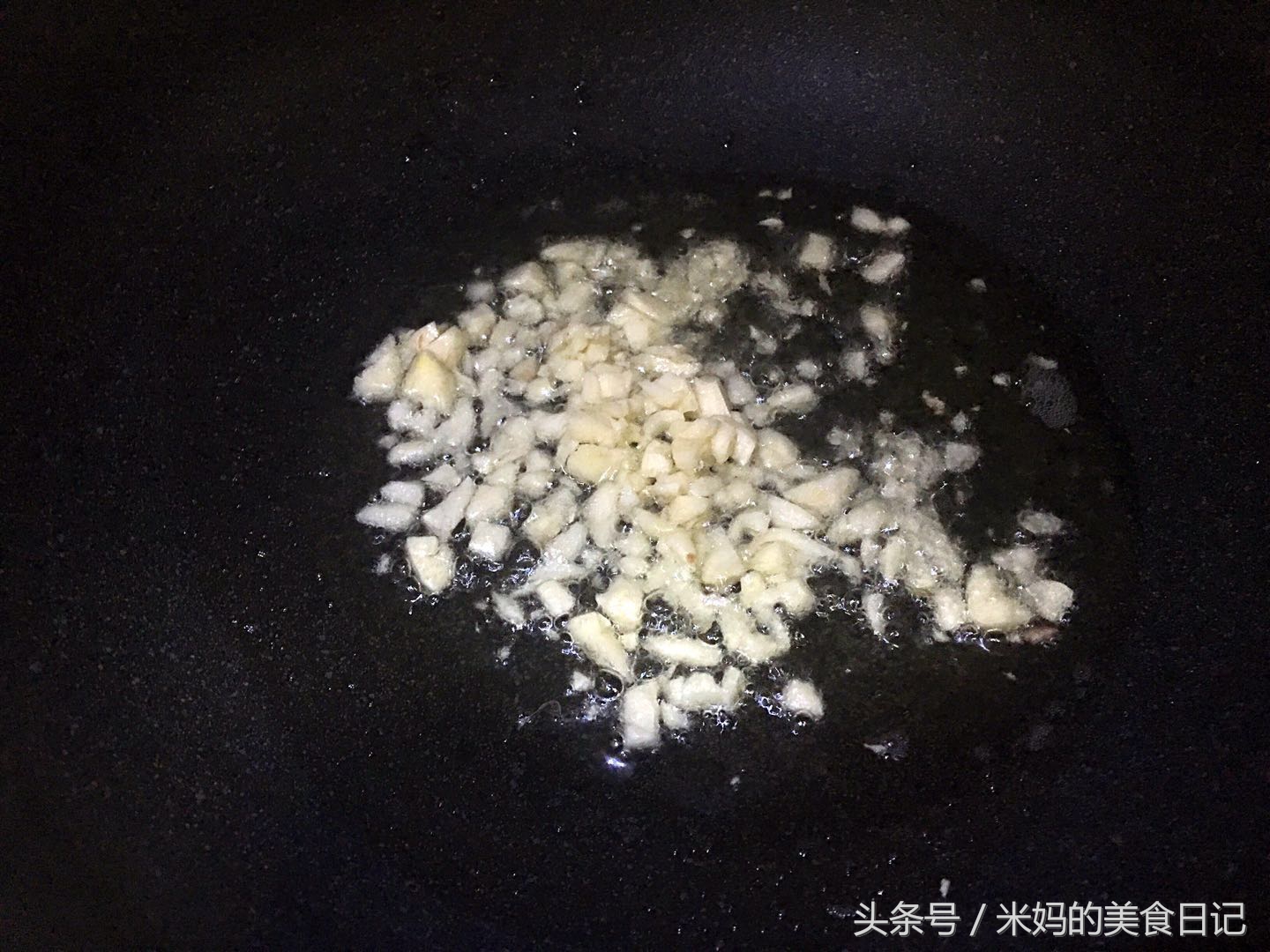 图片[6]-爆炒蒜香花甲螺做法步骤图 你才知道是绝配百吃不厌-起舞食谱网