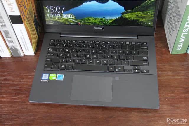 内存槽外加双硬盘 这才是一台能用很久的轻薄本