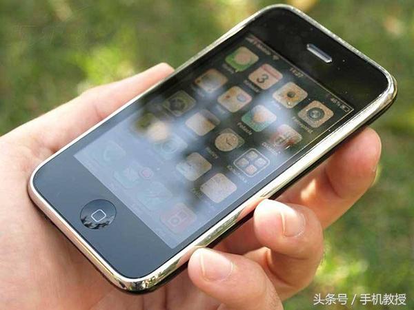 iPhone 3GS日本复生！折合260元，最強功能手机你能够买？