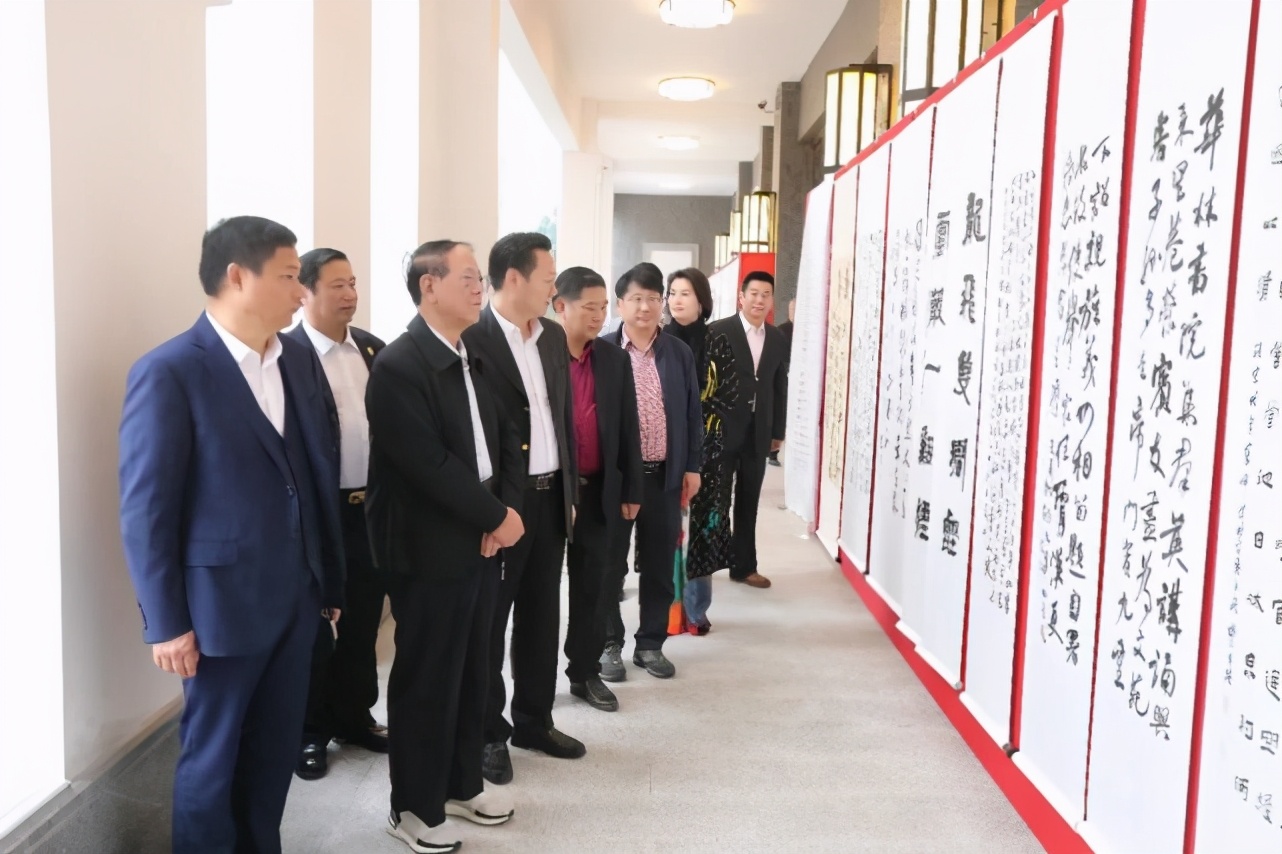 中华姓氏文化书法展暨荣誉文化博览园开园仪式在江西抚州隆重召开