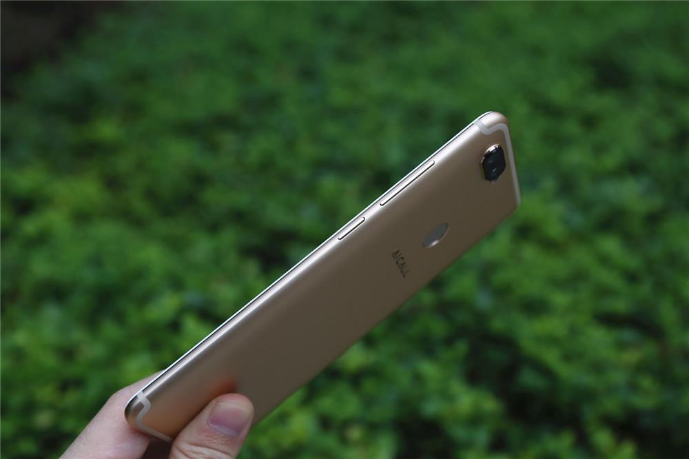 匯威AICALL V9評測：驍龍660AIE+六鍵合一