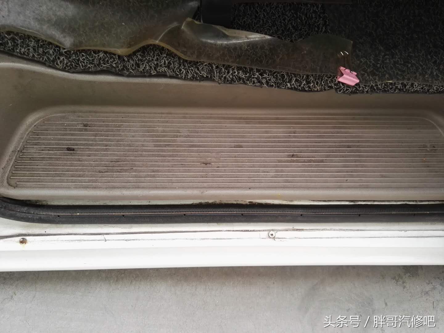 图片[7]_10元全车内饰清洗 耗时2小时效果很不错 挣钱不容易能省则省_5a汽车网