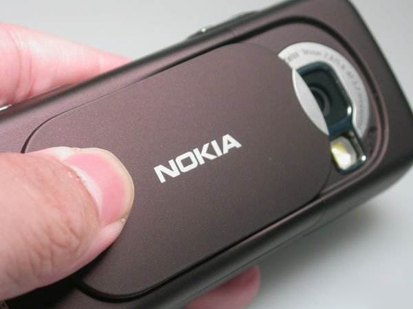 十年前这一部Nokia照相神机！反面一开一合可以玩一整天