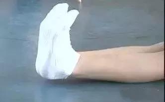 腰椎间盘突出如何康复锻炼？医学博士教您8种方法，有配图哦