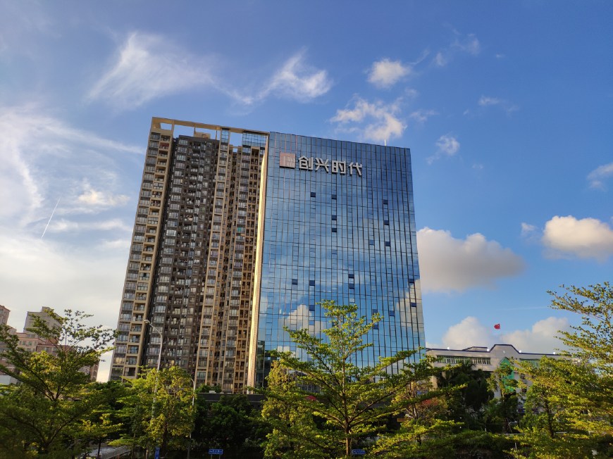 小米8体验：设计求稳，以“软”取胜