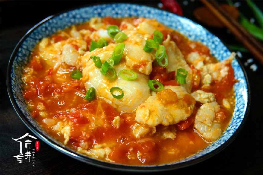 This dish does not have fish bone, be afraid that the person that has a fish can learn, child of old person of this kind of taste likes