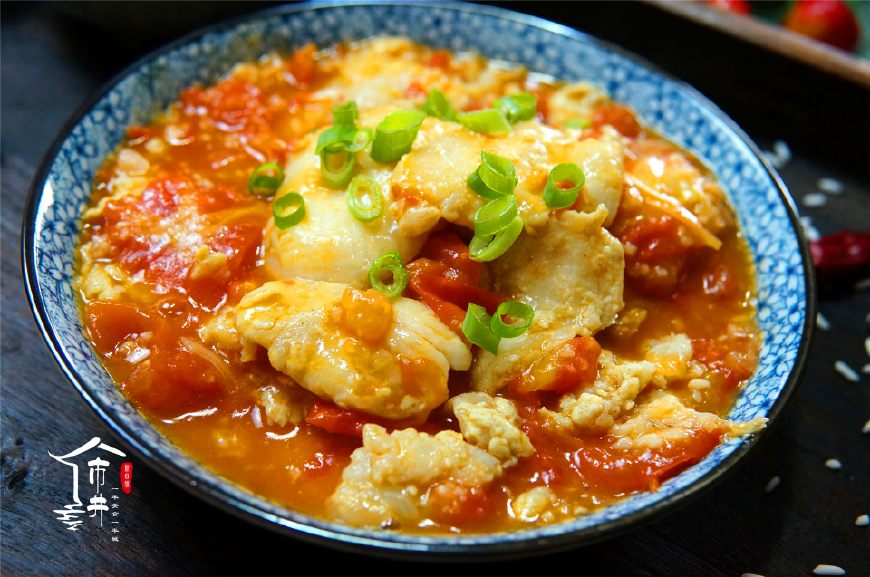 This dish does not have fish bone, be afraid that the person that has a fish can learn, child of old person of this kind of taste likes