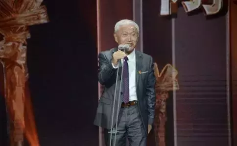 83岁党龄0.1年,但牛犇却是所有党员学习的榜样