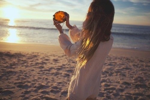 女生唯美意境背影图片，背影头像女唯美海边