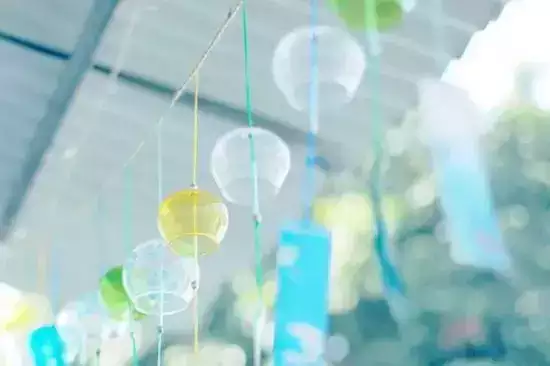 朋友圈好听文艺的说说，简短走心，最新的个性签名图片