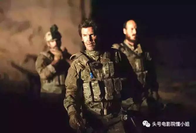 又有观众爽到了!牛片《边境杀手》再出续集 “灭霸”端枪突突突