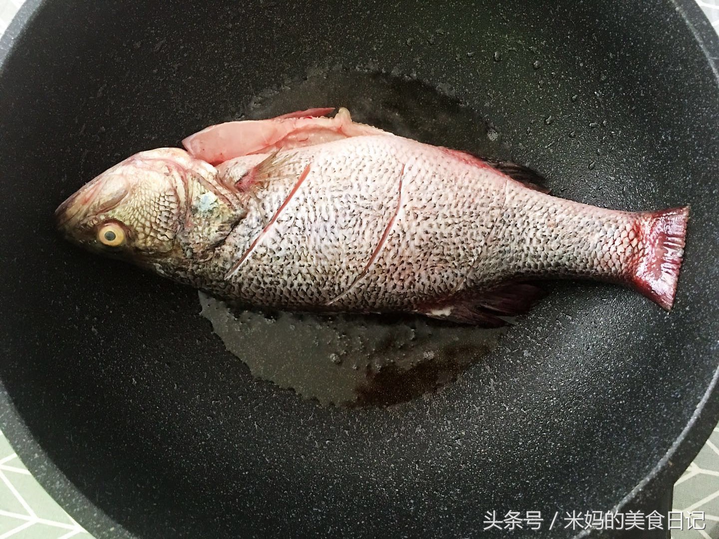 图片[6]-香辣红烧鲈鱼做法步骤图 自从学会了这种做法后2天不吃就馋得-起舞食谱网