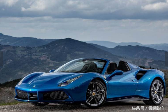 国内结婚最常用四款硬顶敞篷车：不是宝马，不是法拉利，而是这辆