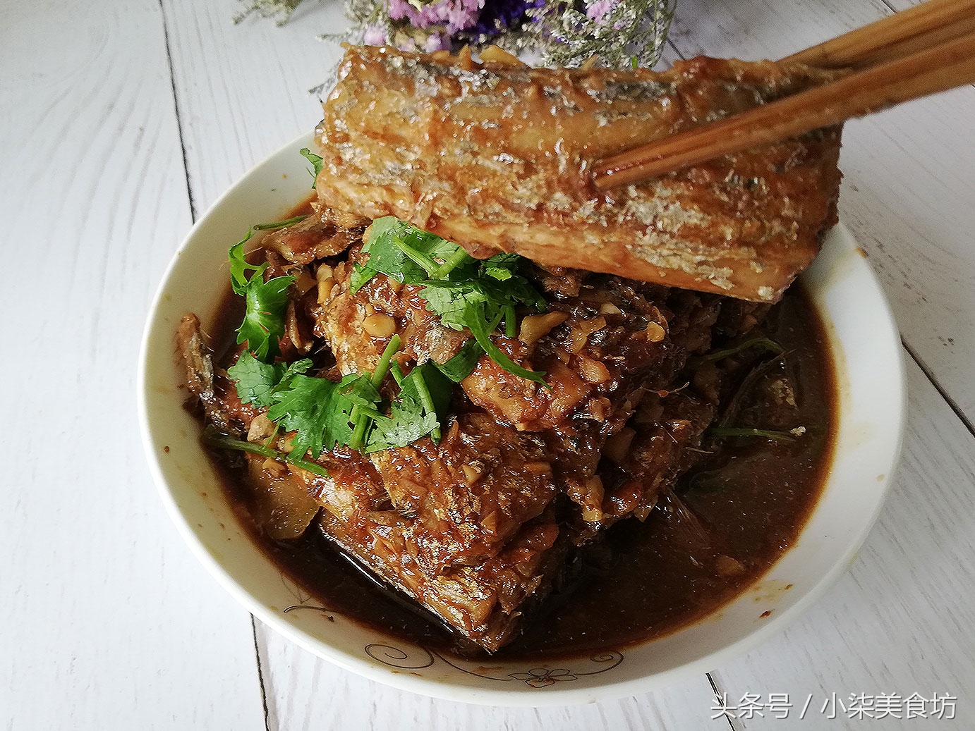 圖片[1]-帶魚(yú)用這個(gè)方法做 不用油炸 容易脫刺 魚(yú)肉更鮮美 特別解饞-起舞食譜網(wǎng)