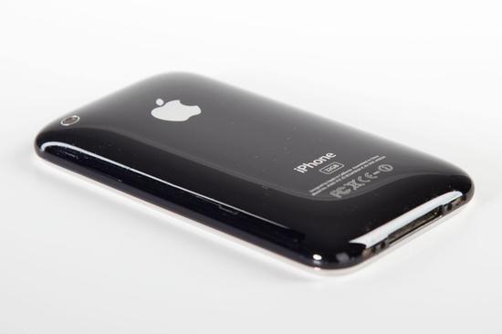 中国发行全新升级iPhone 3GS重现 日本只卖260块 中国竟值2台iPhone X！