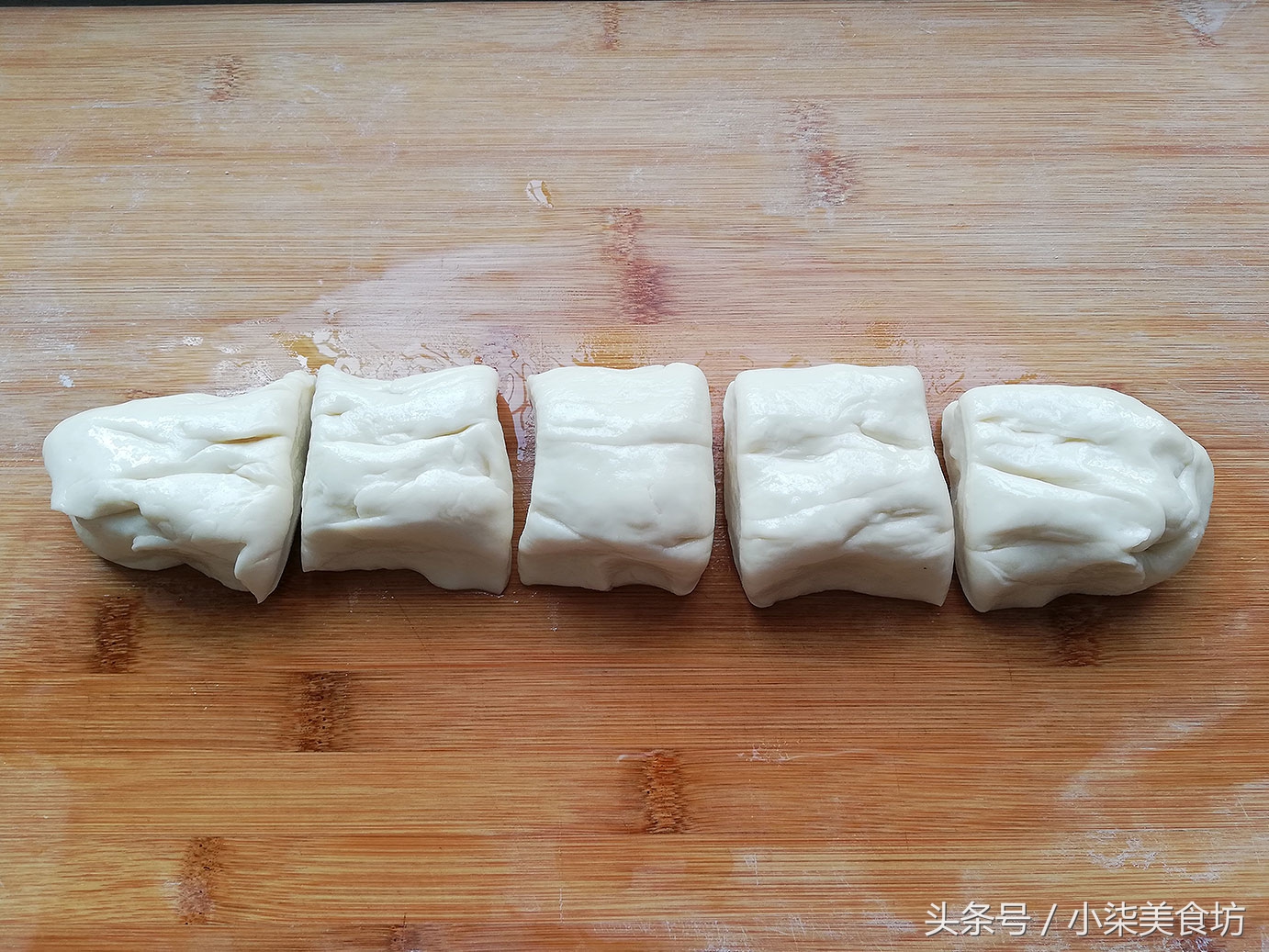 图片[5]-馒头饺子吃腻了 试试美味家常油饼的做法 换个花样 全家胃口好-起舞食谱网