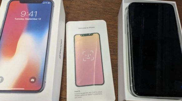 700元买的仿冒iPhoneX入门，外型系统软件极致拷贝，拆卸一看才露了馅