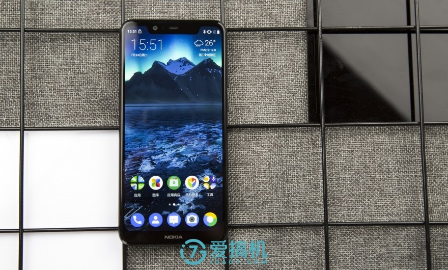 钦定千元最强神机！Nokia X5图赏：还是那个能砸核桃的诺基亚吗？