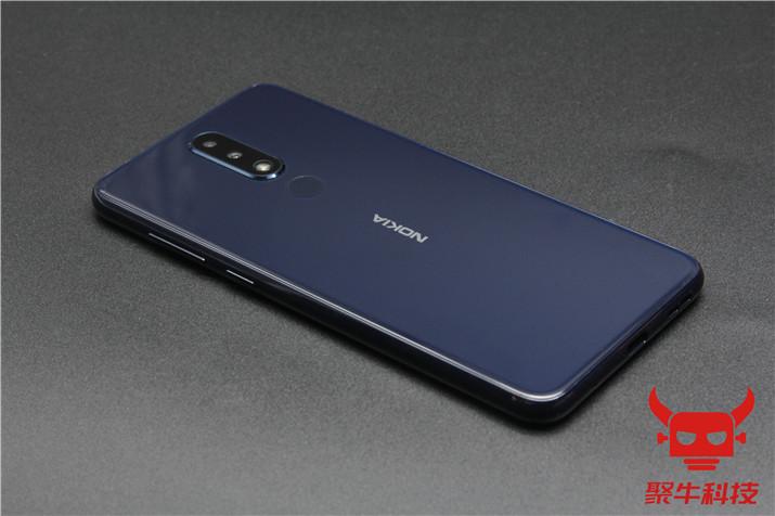 Nokia X5评测 千元顶配 二奶机的不二之选 这才是真正的价格屠夫