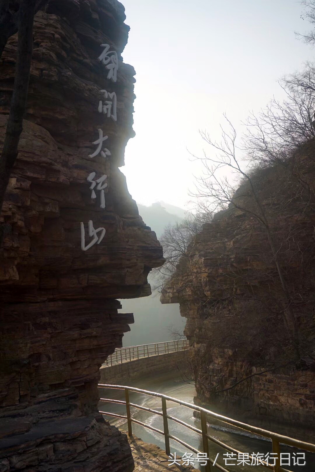 在山西和河南交界，有一条人工天河，被称为新中国的两大奇迹之一