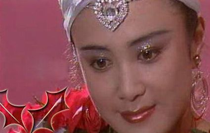 “最美妲己”傅艺伟：25岁爆红后息影经商败光家