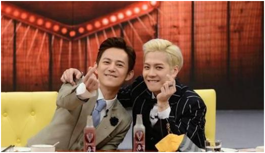 原来明星也这么不易，王嘉尔为了工作生病不就