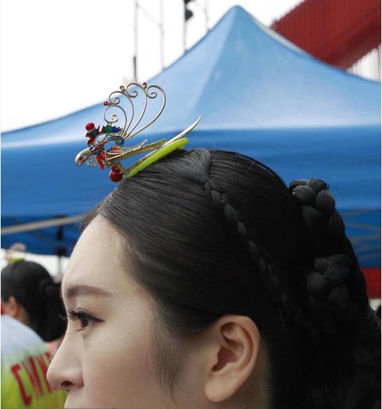 回眸亚运会 那些让你hold不住的礼仪小姐