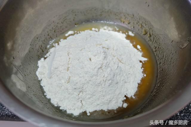 月饼别再买了，自己做的营养又健康，甜而不腻，做法很简单！