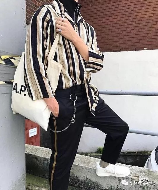 男士穿搭：铁腰链潮流大回归，妙用「裤链」让你变身硬派型男