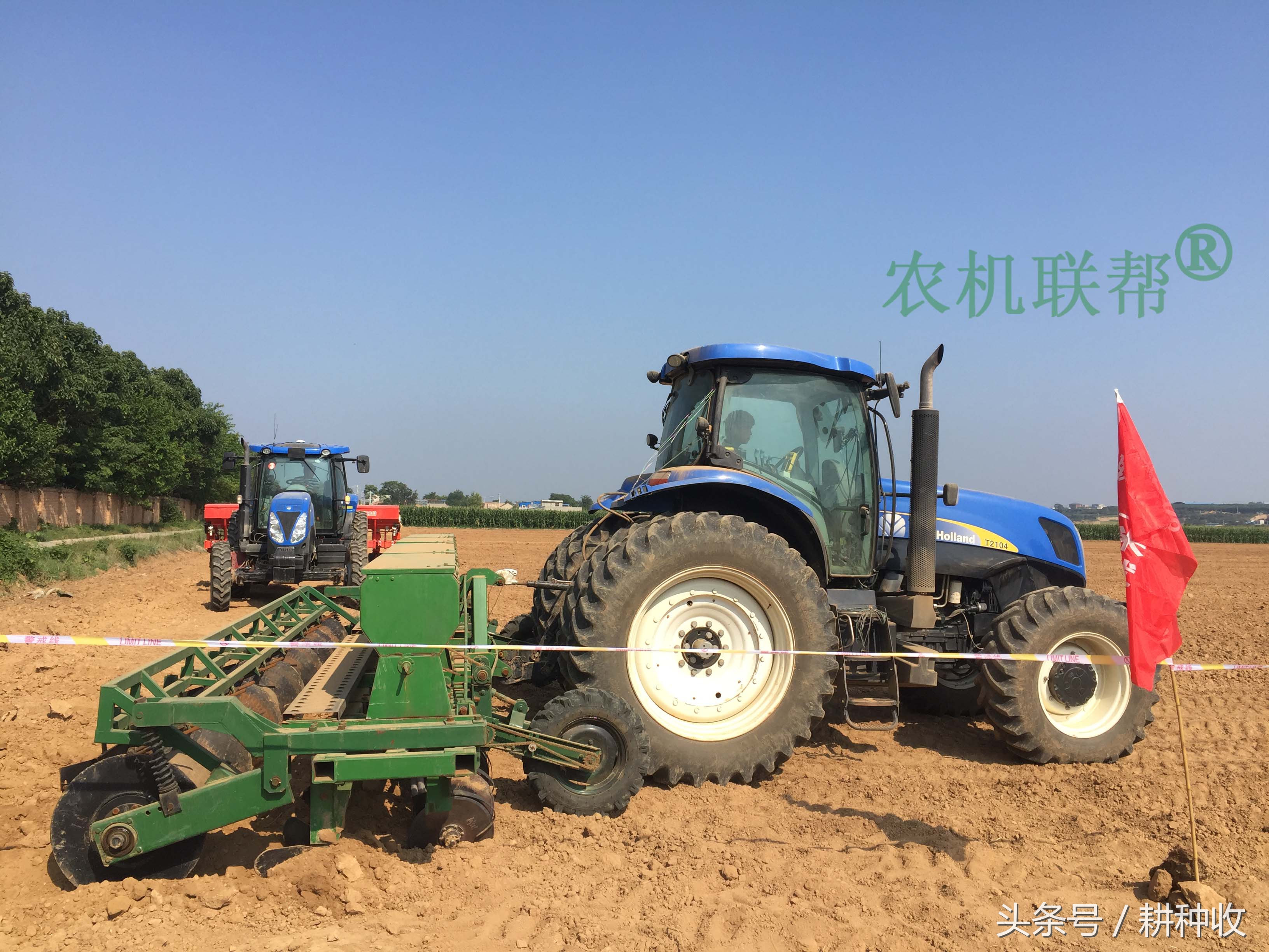 實(shí)拍我國(guó)西部地區(qū)引進(jìn)的世界級(jí)農(nóng)業(yè)機(jī)械，開(kāi)眼界了