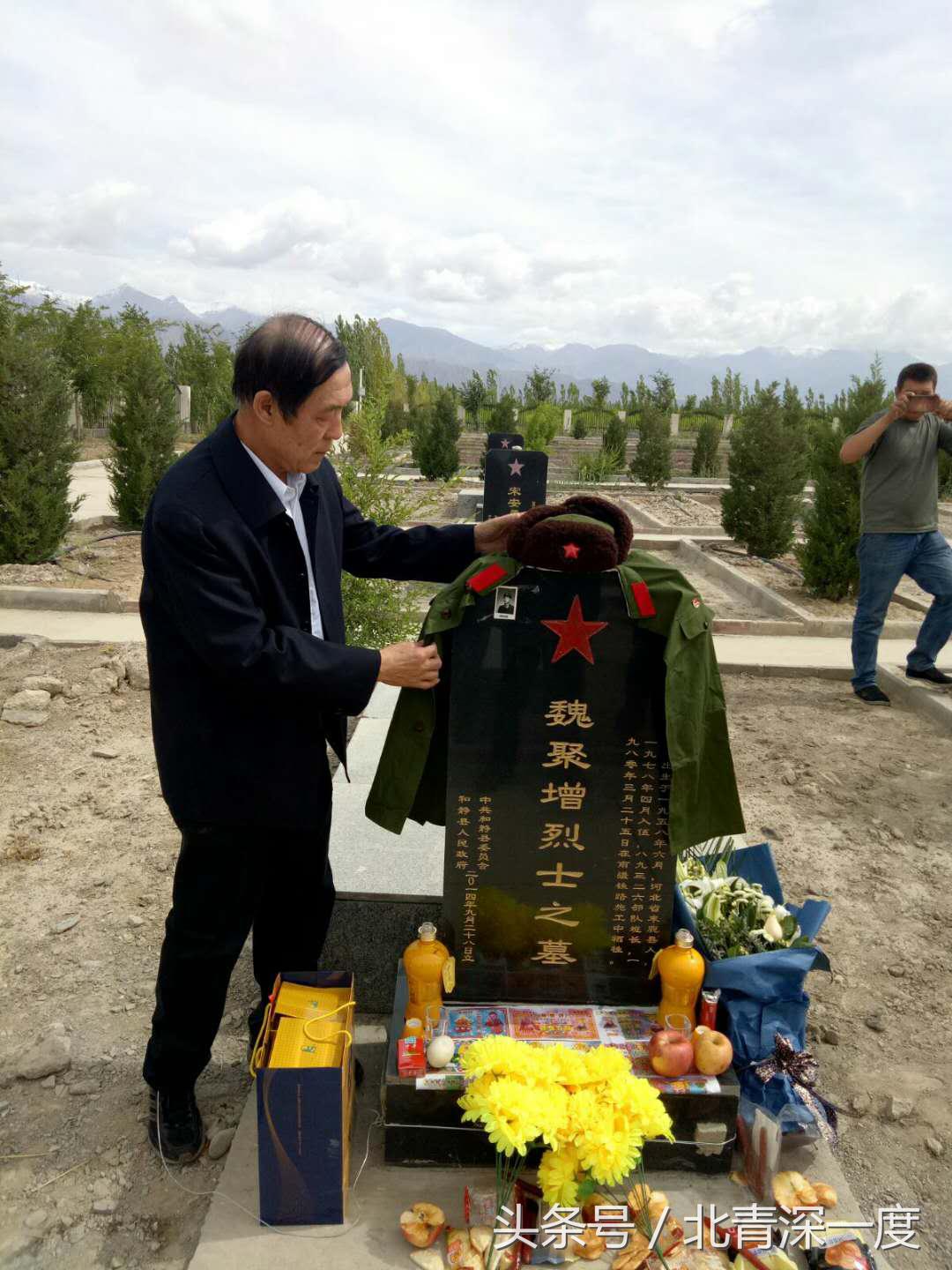 22岁铁道兵修建南疆铁路时牺牲 38年后家属终于找到安葬地