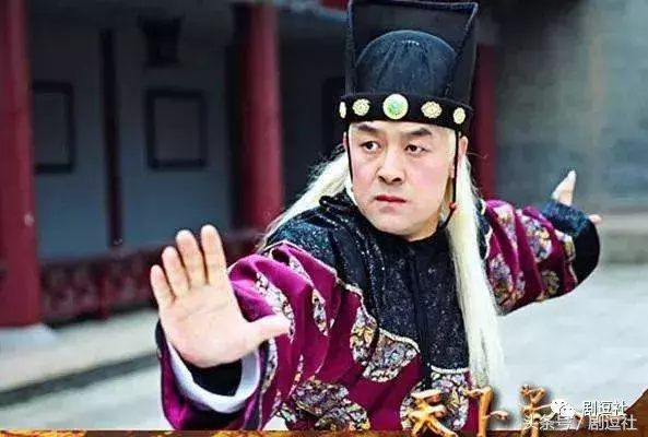 马思纯和陈伟霆的这部《橙红年代》,是我今年看过最燃的预告了!