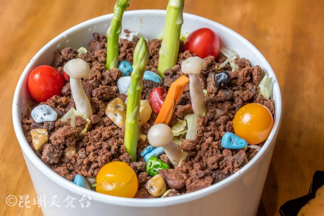 Allegedly this is, kunming sweethearts loves the place that go most, but " look up at sky "