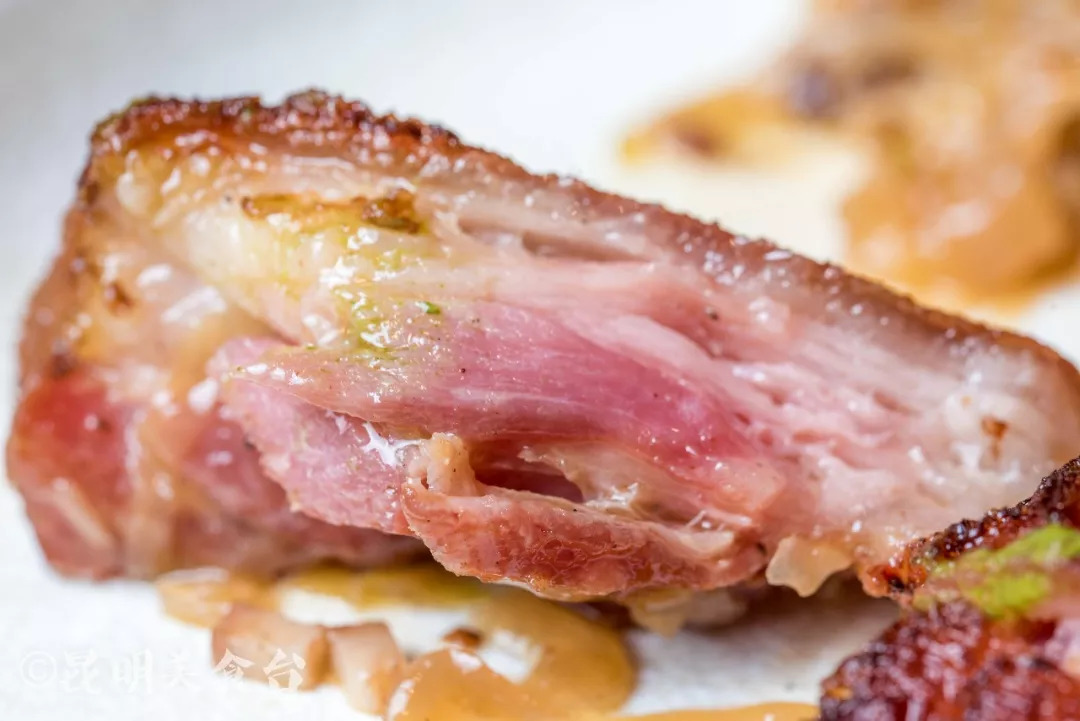 Allegedly this is, kunming sweethearts loves the place that go most, but " look up at sky "