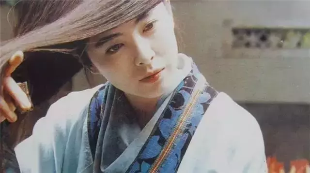 1990年王祖贤最高产,一年拍10部影片,最后一部造型最吓人
