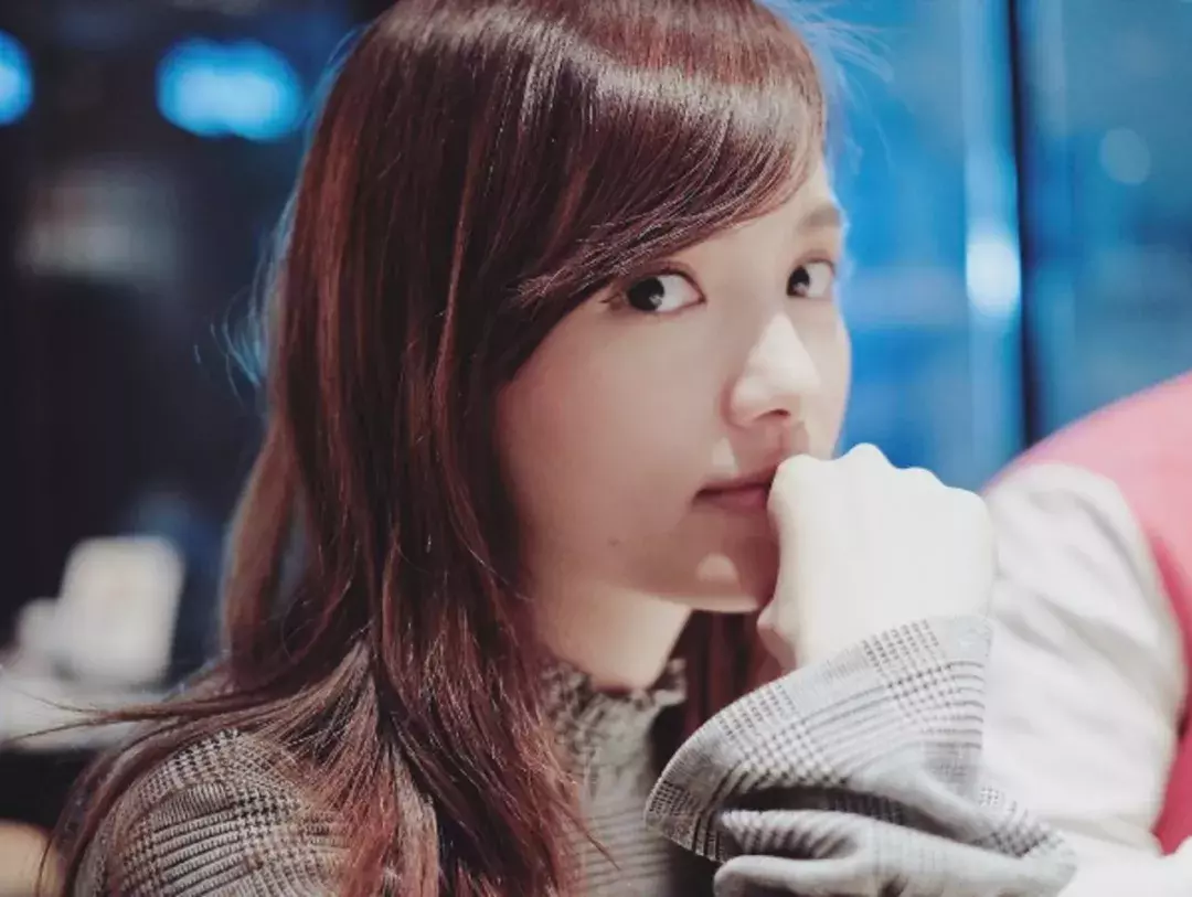 TVB小花嫁初恋成半亿人妻 婚后大玩健康性感秀泳照