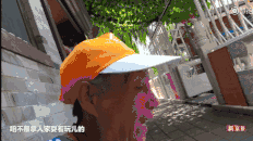 70岁老太苦练7年，终成“灵魂画手”，画谁不像谁，却爆红网络……
