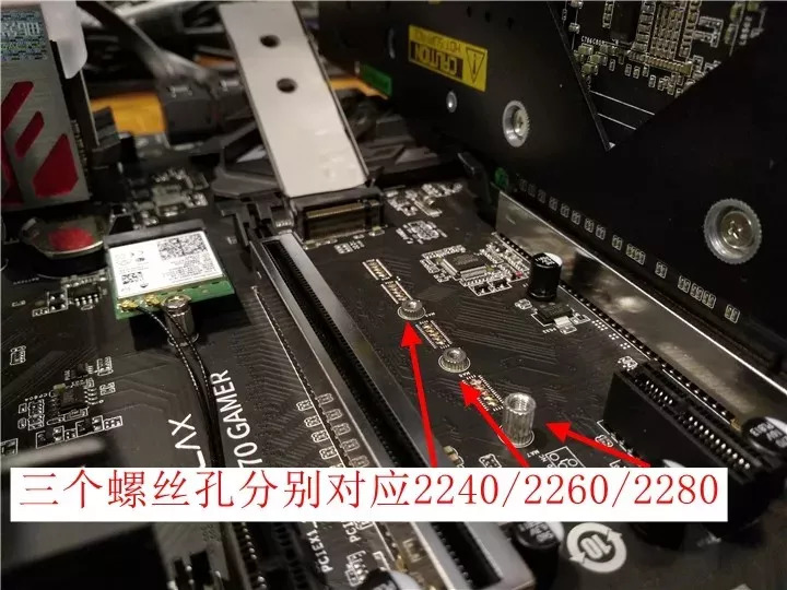 SSD固态硬盘怎么安装？固态硬盘安装教程